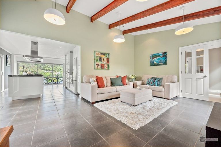 Photo of property in 23 Tapestry Grove, Silverstream, Upper Hutt, 5019