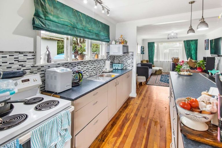 Photo of property in 45 Mclean Street, Woodville, 4920