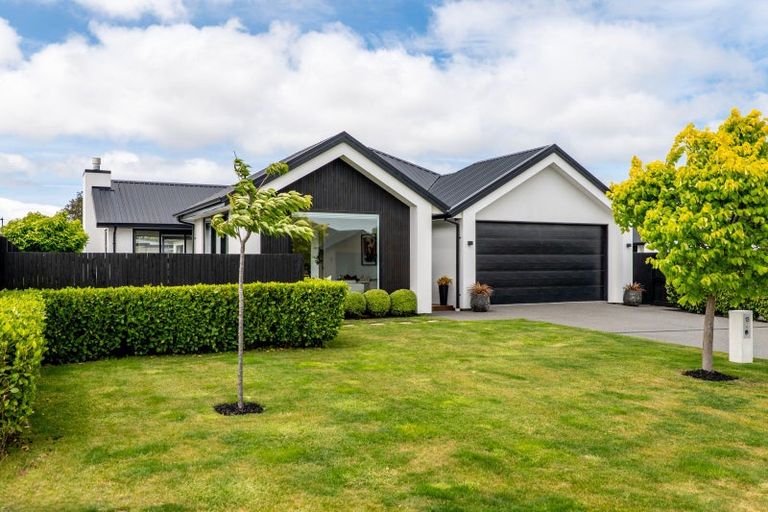 Photo of property in 13 Dollar Place, Prebbleton, 7604