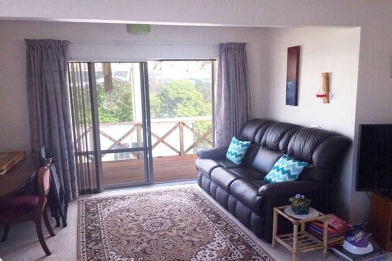 Photo of property in 158 Edmonton Road, Te Atatu South, Auckland, 0610