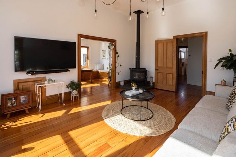 Photo of property in 49 Te Aute Road, Havelock North, 4130