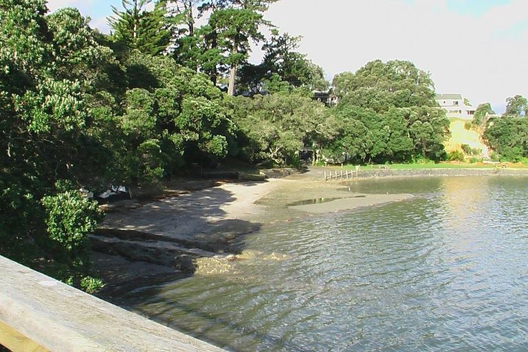 Photo of property in 14 Ranch Avenue, Beach Haven, Auckland, 0626
