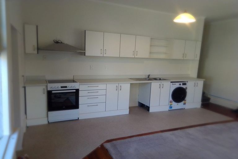 Photo of property in 2 Caprera Street, Melrose, Wellington, 6023