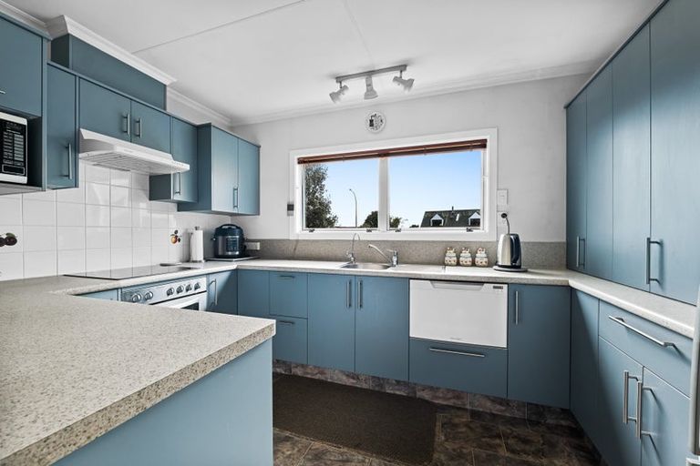 Photo of property in 7 Kamahi Place, Inglewood, 4330