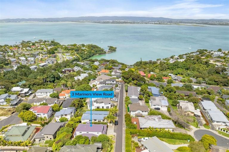 Photo of property in 3 Mariners View Road, Beach Haven, Auckland, 0626
