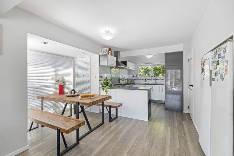 Photo of property in 1/17d Te Maru Place, Redwood, Christchurch, 8051