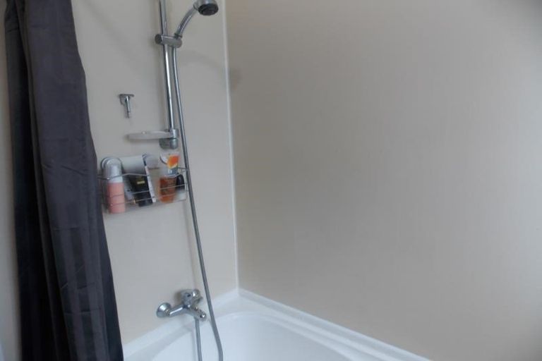 Photo of property in 18a Montgomery Avenue, Karori, Wellington, 6012