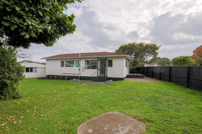 Photo of property in 15 Rangataua Place, Manurewa, Auckland, 2102