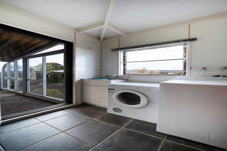 Photo of property in 4 Raewyn Place, Pakuranga, Auckland, 2010