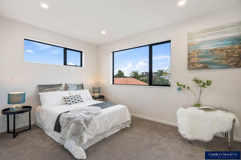 Photo of property in 4/16 Binsted Road, New Lynn, Auckland, 0600