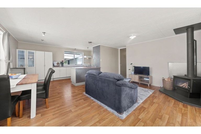 Photo of property in 20 Heatherlea Heights, Feilding, 4702
