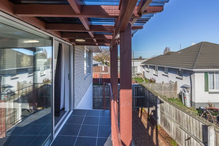 Photo of property in 4/4a Hayton Road, Hornby, Christchurch, 8042