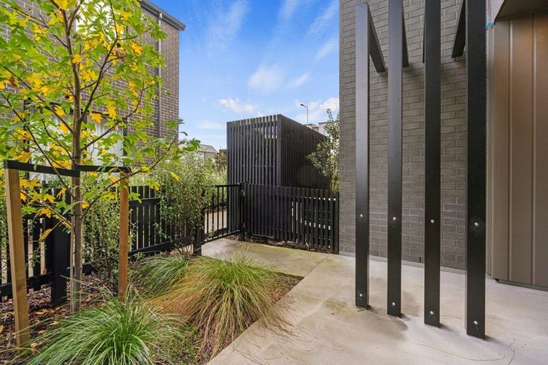 Photo of property in 6 Arvo Lane, Hobsonville, Auckland, 0616