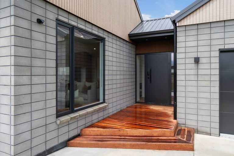 Photo of property in 19 Kelly Road, Riverhead, 0820