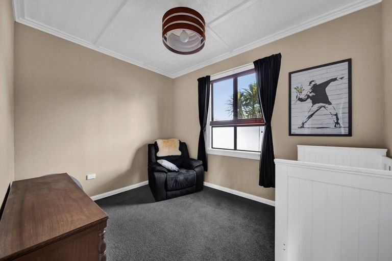 Photo of property in 33 Sanders Avenue, Westown, New Plymouth, 4310