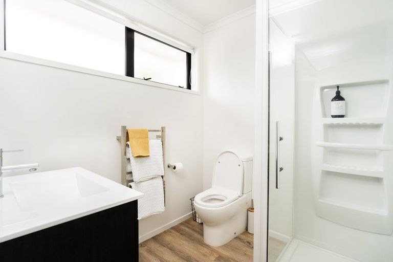 Photo of property in 10 Sovereign Way, Paraparaumu, 5032