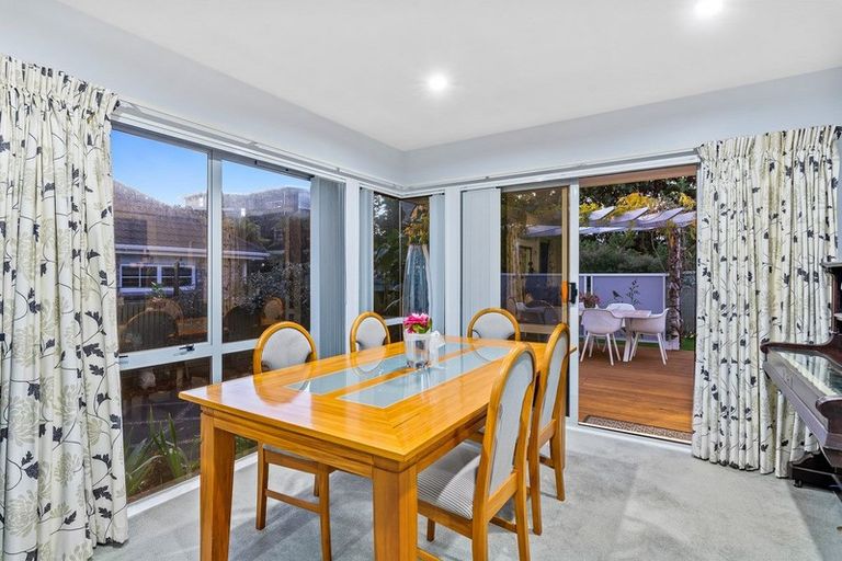 Photo of property in 2 Tainui Street, Raumati Beach, Paraparaumu, 5032