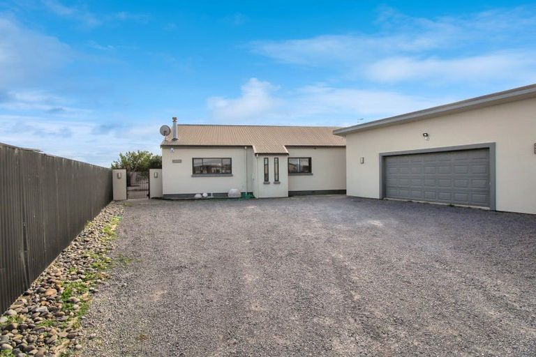 Photo of property in 11a Chaffey Street, Foxton Beach, Foxton, 4815