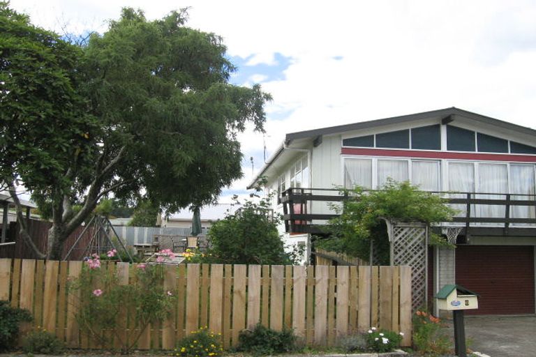 Photo of property in 6 Cederholm Grove, Brown Owl, Upper Hutt, 5018