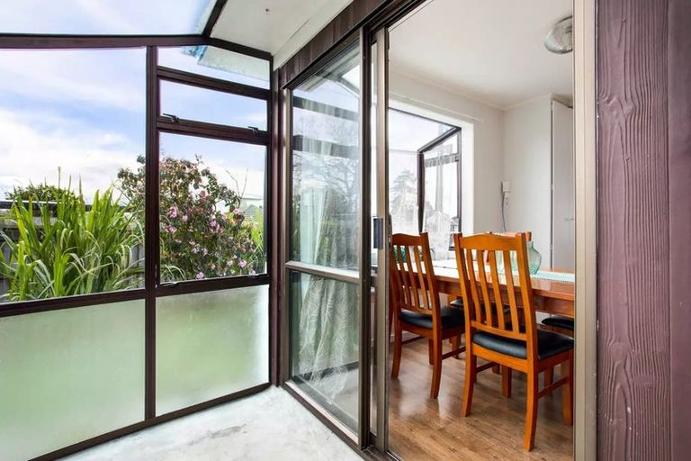 Photo of property in 110 Bruce Mclaren Road, Henderson, Auckland, 0612