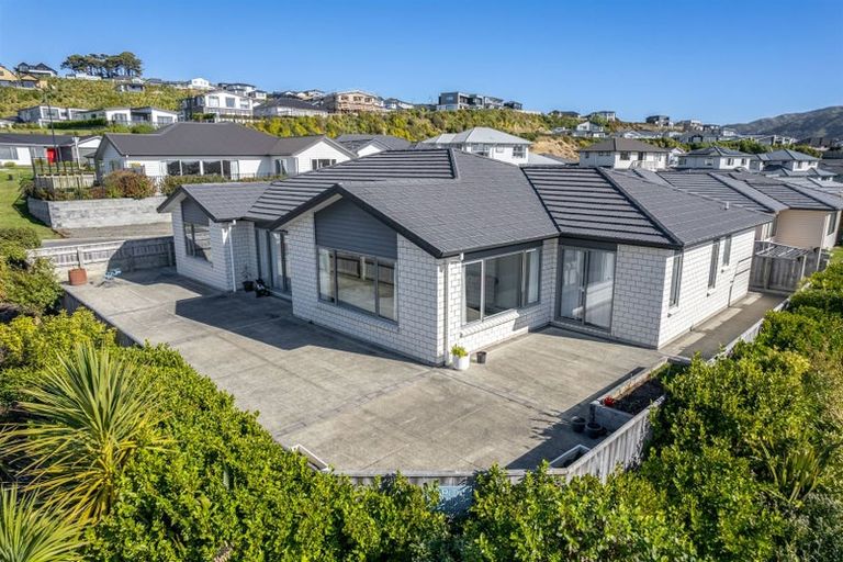 Photo of property in 16 Ken Douglas Drive, Aotea, Porirua, 5024
