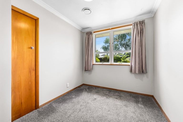 Photo of property in 28 Henry Street, Ebdentown, Upper Hutt, 5018