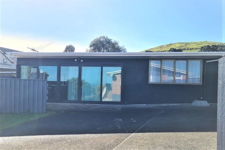 Photo of property in 115 Wallace Road, Mangere Bridge, Auckland, 2022