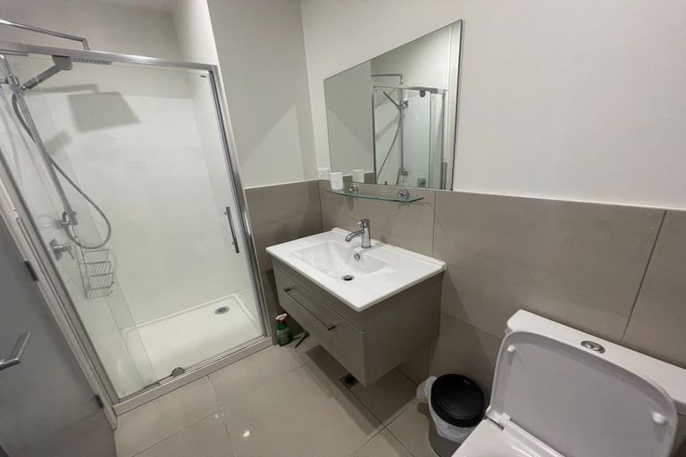 Photo of property in Wyndham Gardens Apartments, 30 Red Oaks Drive, Frankton, Queenstown, 9300