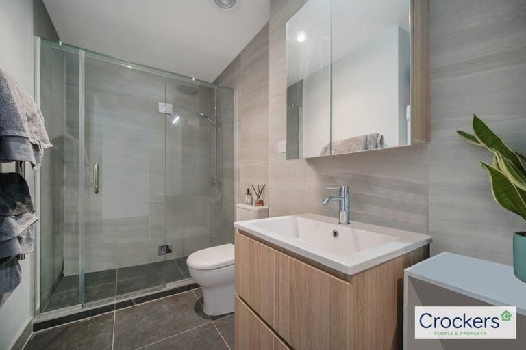 Photo of property in 704/1 Buscomb Avenue, Henderson, Auckland, 0610