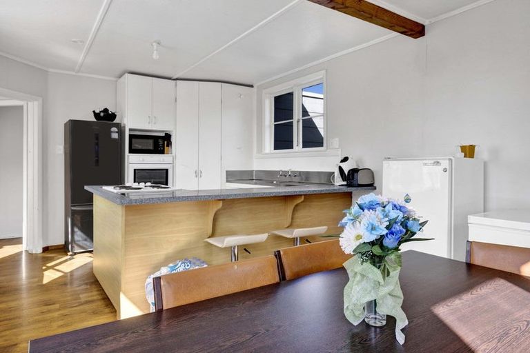 Photo of property in 59 Wallscourt Place, Normanby, Hawera, 4614