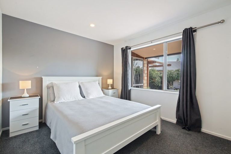 Photo of property in 28 Rushmore Drive, Belfast, Christchurch, 8051