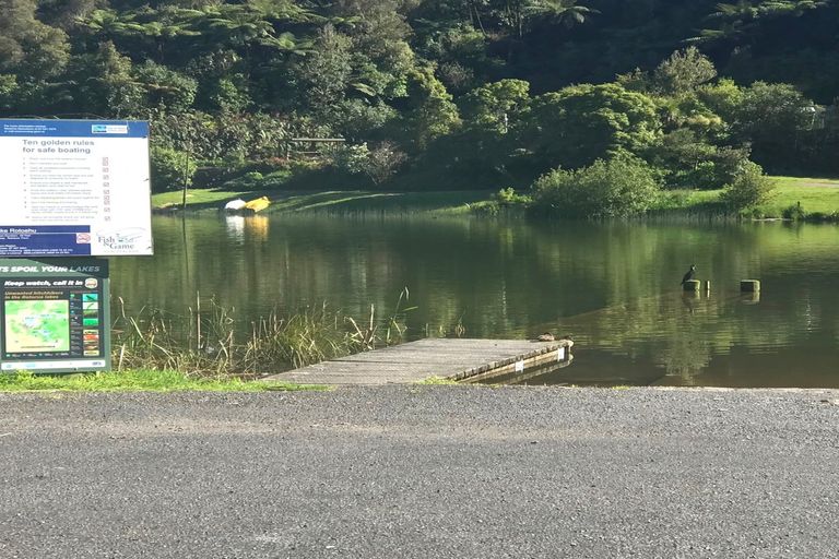 Photo of property in 15 Tombleson Road, Lake Rotoma, Rotorua, 3074