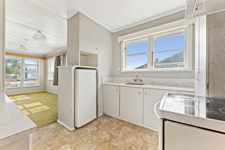 Photo of property in 20 Winchester Street, Levin, 5510