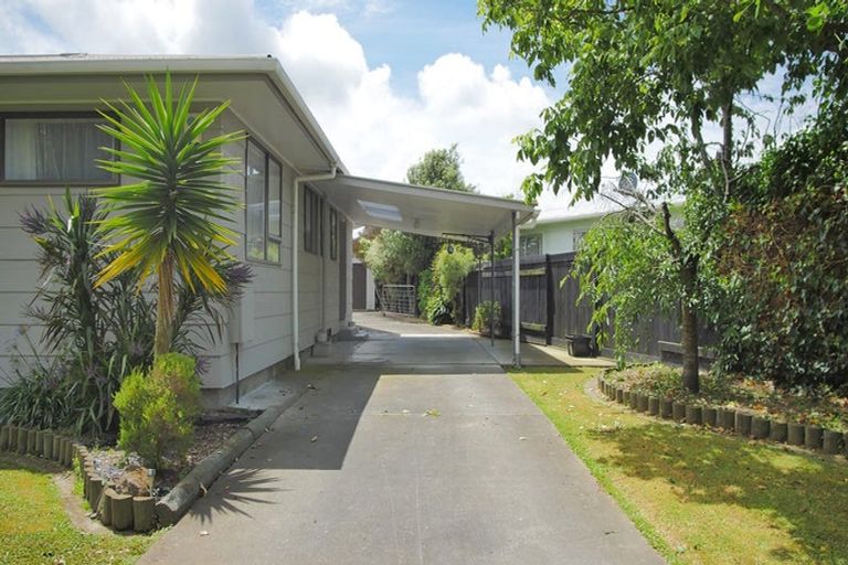 Photo of property in 3 Apollo Parade, Milson, Palmerston North, 4414