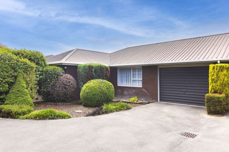 Photo of property in 1/5a Regency Crescent, Redwood, Christchurch, 8051