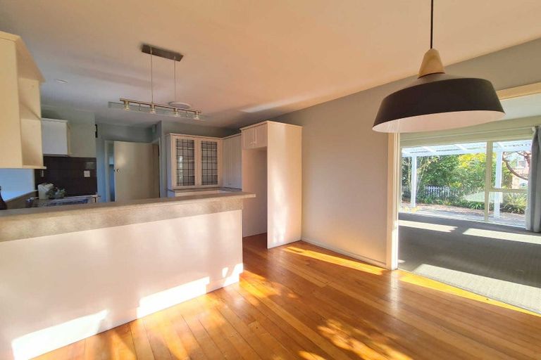 Photo of property in 7 Kingsgate Place, Burnside, Christchurch, 8053