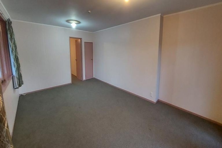 Photo of property in 30 Beach Road, Onerahi, Whangarei, 0110