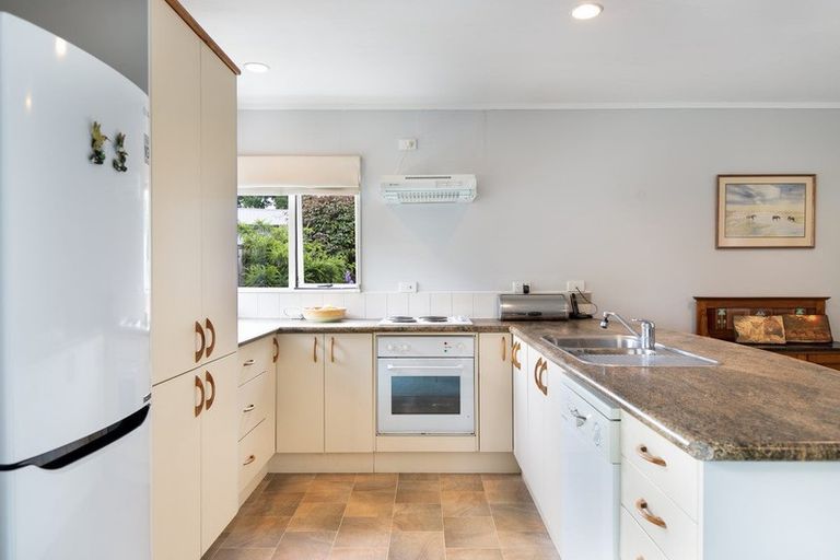 Photo of property in 57 Browning Street, Leamington, Cambridge, 3432