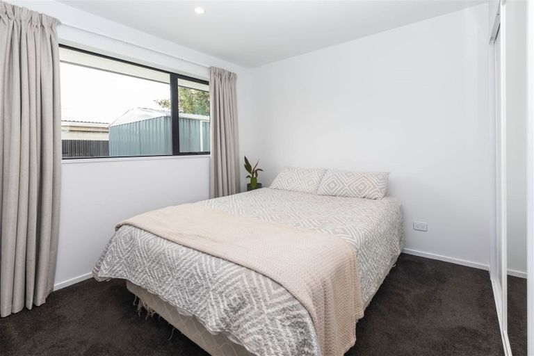 Photo of property in 17 Chipping Lane, Redwood, Christchurch, 8051