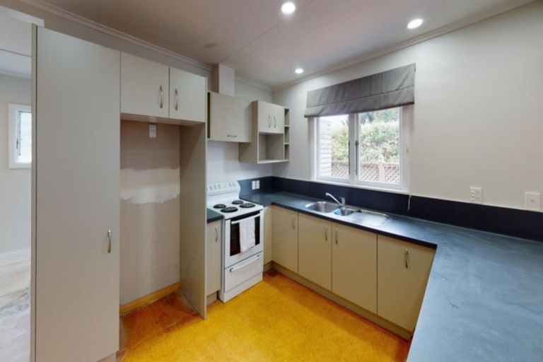 Photo of property in 118 Pahiatua Street, Hokowhitu, Palmerston North, 4410