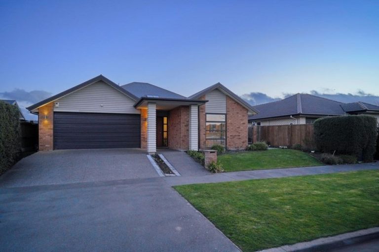 Photo of property in 6 Cognac Drive, Yaldhurst, Christchurch, 8042