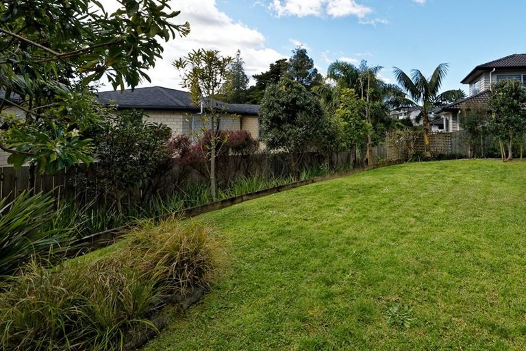 Photo of property in 92 Schnapper Rock Road, Schnapper Rock, Auckland, 0632