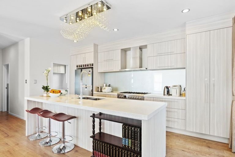 Photo of property in 21b Stamford Crescent, Flat Bush, Auckland, 2019