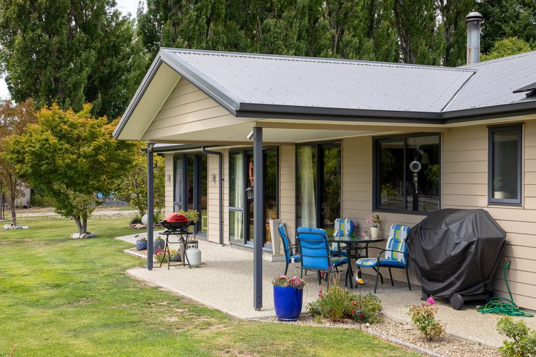 Photo of property in 24 Blackman Road, Blackmans, Alexandra, 9391