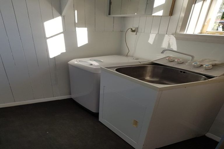 Photo of property in 39 Auburn Avenue, Upper Riccarton, Christchurch, 8041