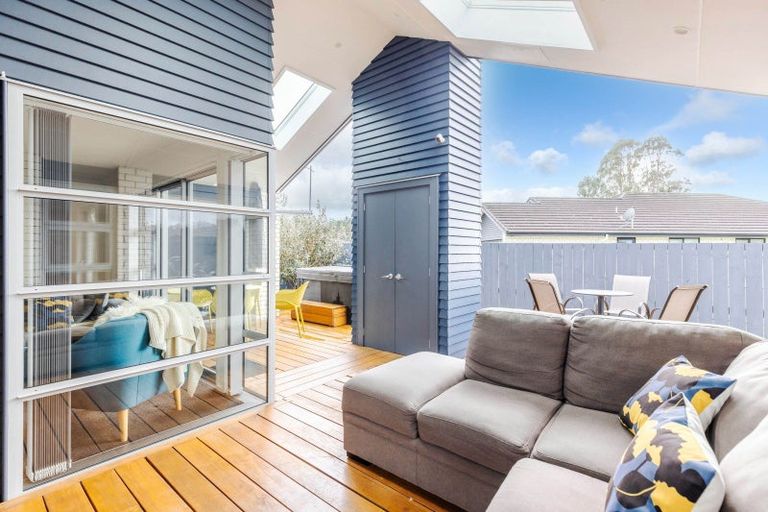 Photo of property in 55 Edgeview Crescent, Fitzroy, Hamilton, 3206