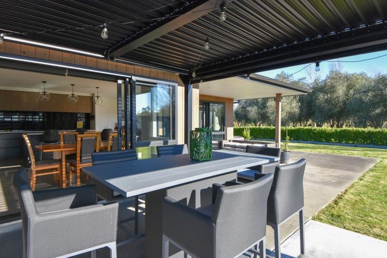 Photo of property in 5 Pukeko Lane, Carterton, 5713