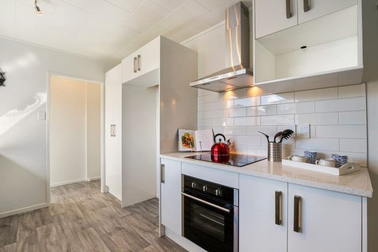 Photo of property in 13 Arnwood Street, Manurewa, Auckland, 2102