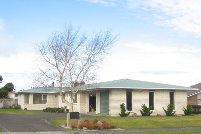 Photo of property in 8 Verona Place, Stratford, 4332