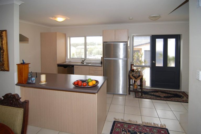 Photo of property in 10/55 Verbena Road, Birkdale, Auckland, 0626
